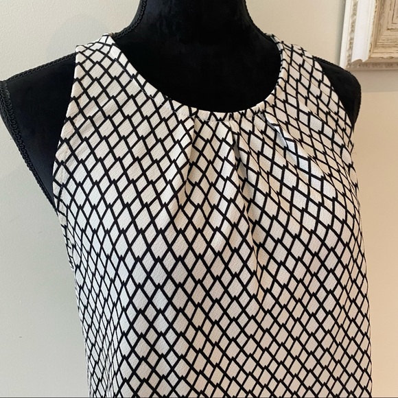 Valley Girl White Black Business Top w Diamond pattern Office Work Wear Size M - Picture 4 of 9